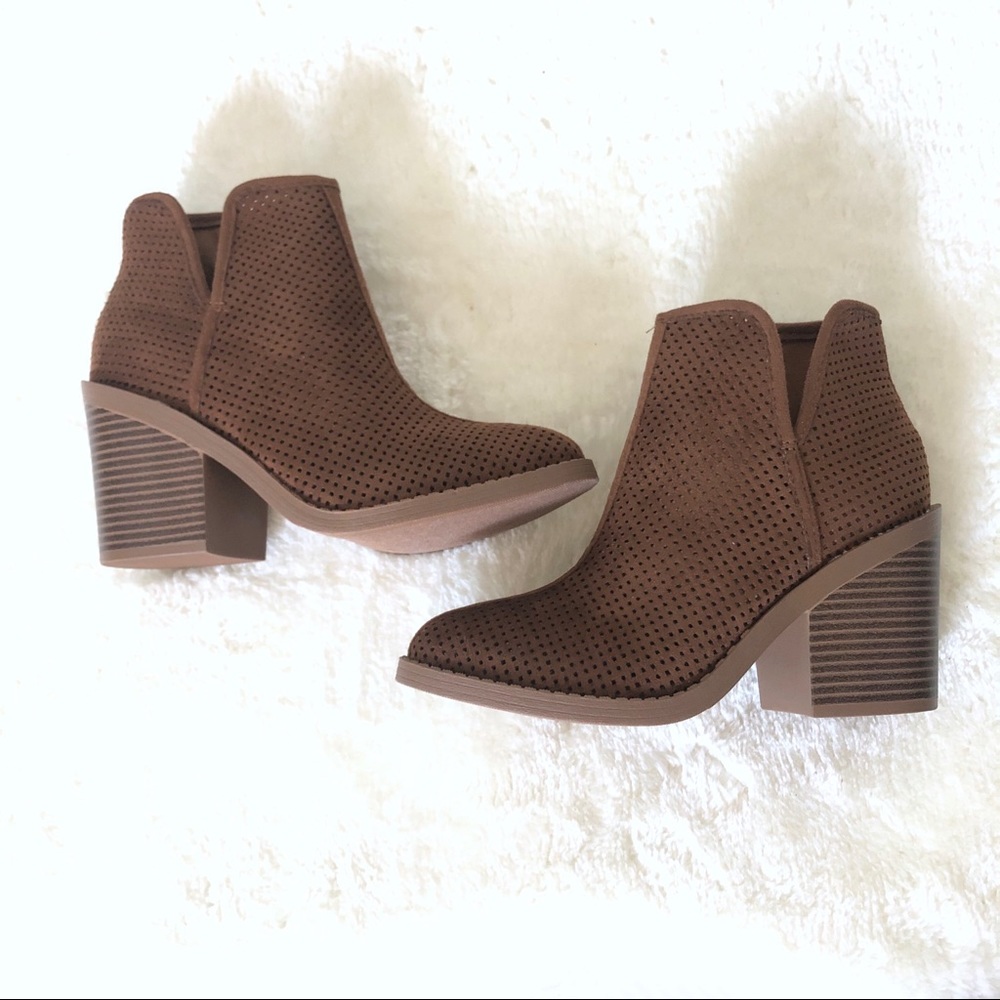 Soda • Cognac Perforated Booties